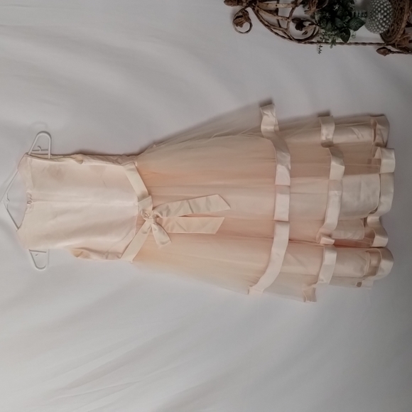 GIRLS SLEEVELESS FORMAL DRESS - Picture 4 of 8